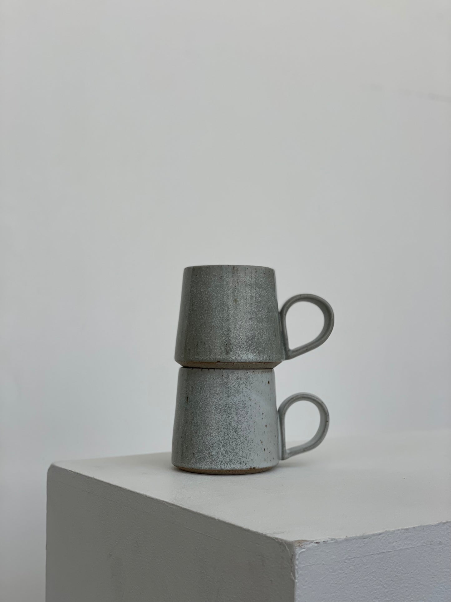 Large Loop Handled Mug - Speckled White