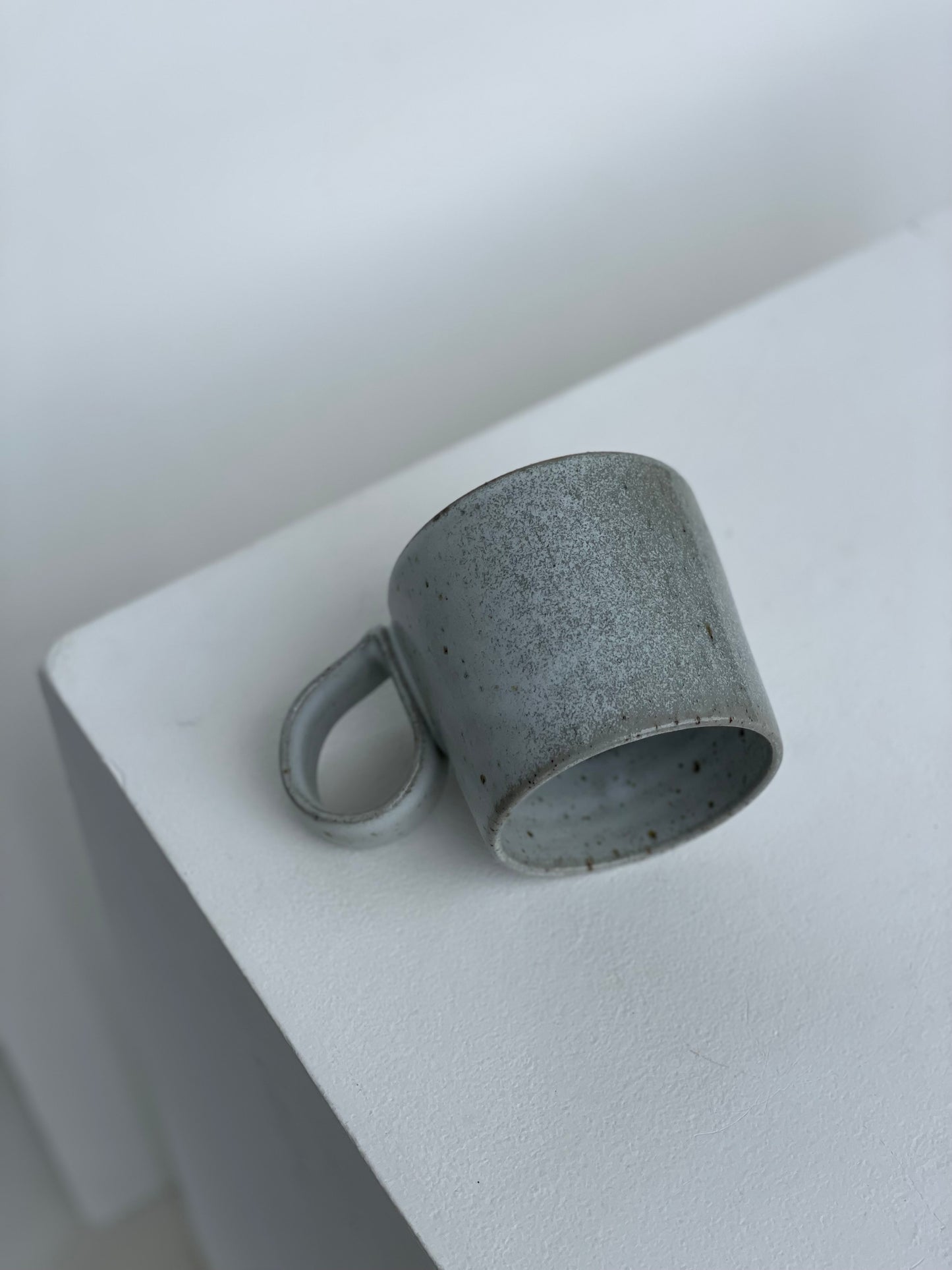 Large Loop Handled Mug - Speckled White